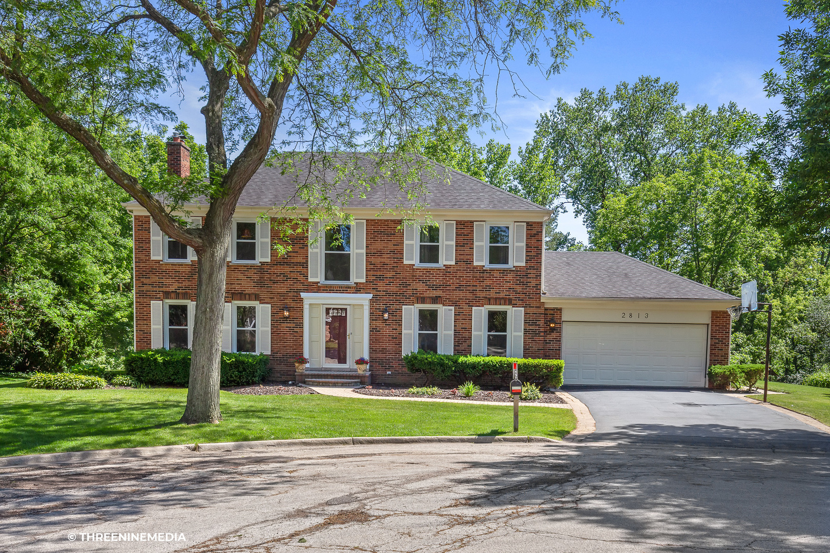 Property Photo: 2813 Pebblebrook Lane IL 60008