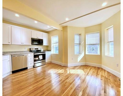 Property Photo:  348 East 8th Street 3  MA 02127 