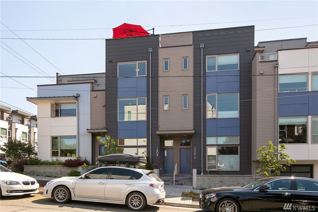 Property Photo: 1904 24th Avenue S WA 98144
