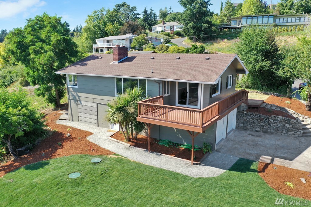 Property Photo:  5206 Monta Vista Dr E  WA 98372 