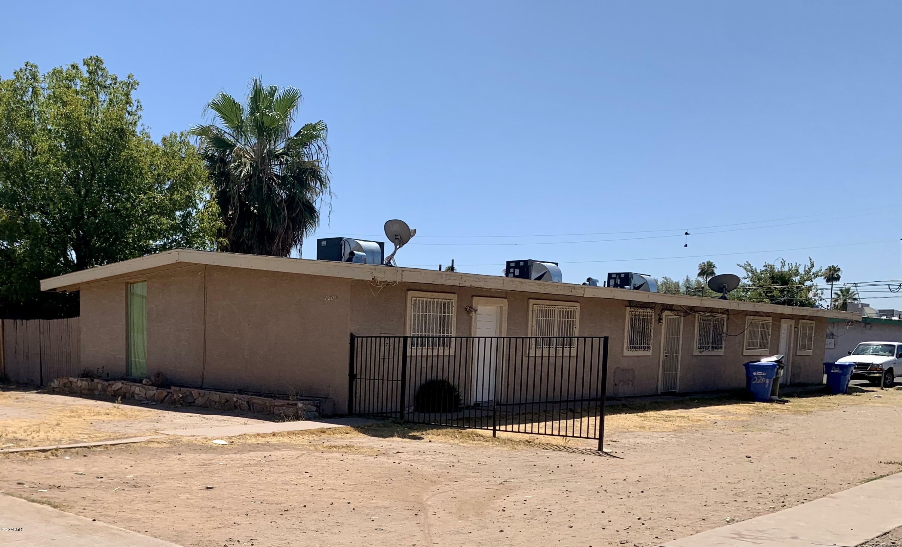 Property Photo:  2209 W Glenrosa Avenue  AZ 85015 