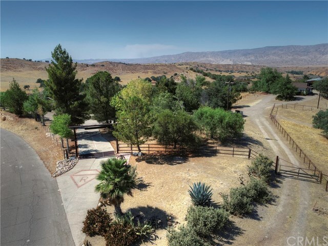 Property Photo:  312 Wasioja Road  CA 93254 