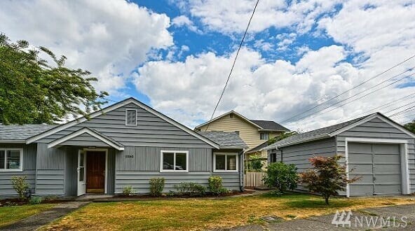 Property Photo:  11050 84th Ave S  WA 98178 