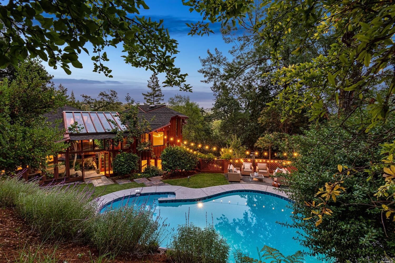 Property Photo: 117 Hillside Avenue CA 94904