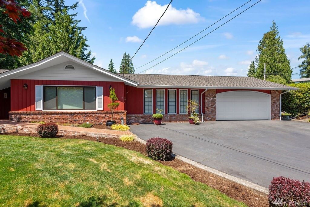 Property Photo: 1419 Miller Drive WA 98626