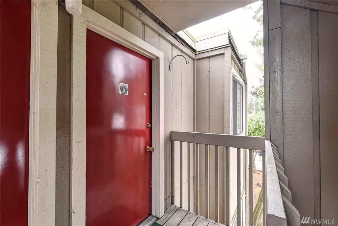 Property Photo:  4825  180th Street SW G202  WA 98037 