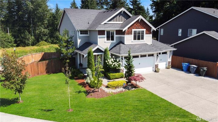 Property Photo:  11933  59th Avenue E  WA 98373 