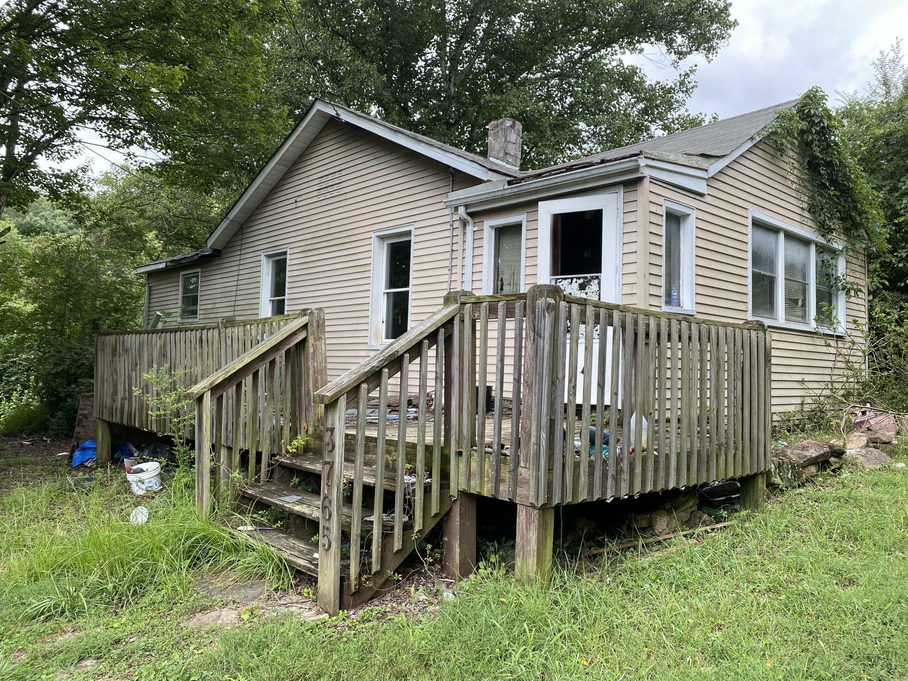 Property Photo:  3765 Rutrough Rd  VA 24014 