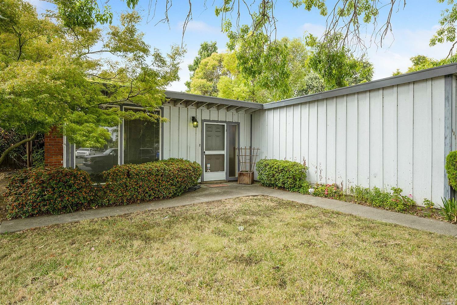 Property Photo: 1401 Sierra Avenue CA 94558