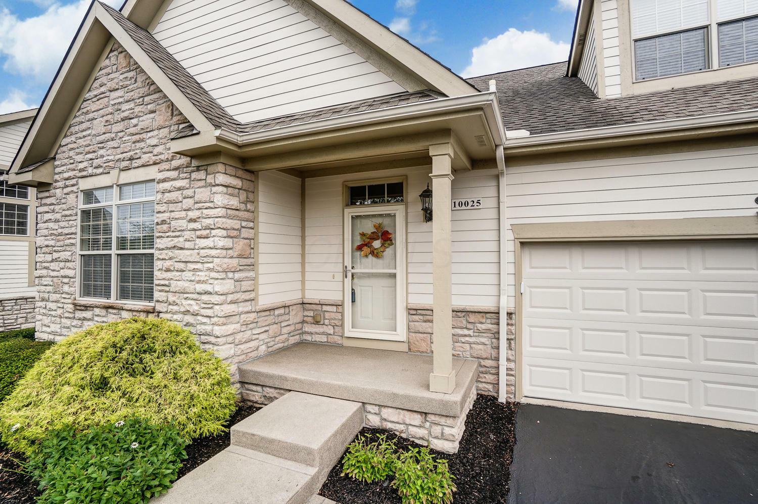 Property Photo:  10025 Juliana Circle  OH 43065 