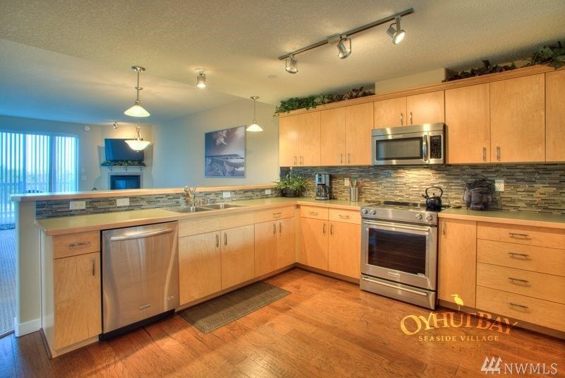 Property Photo:  262  Oyhut Bay Boulevard SW 301  WA 98569 