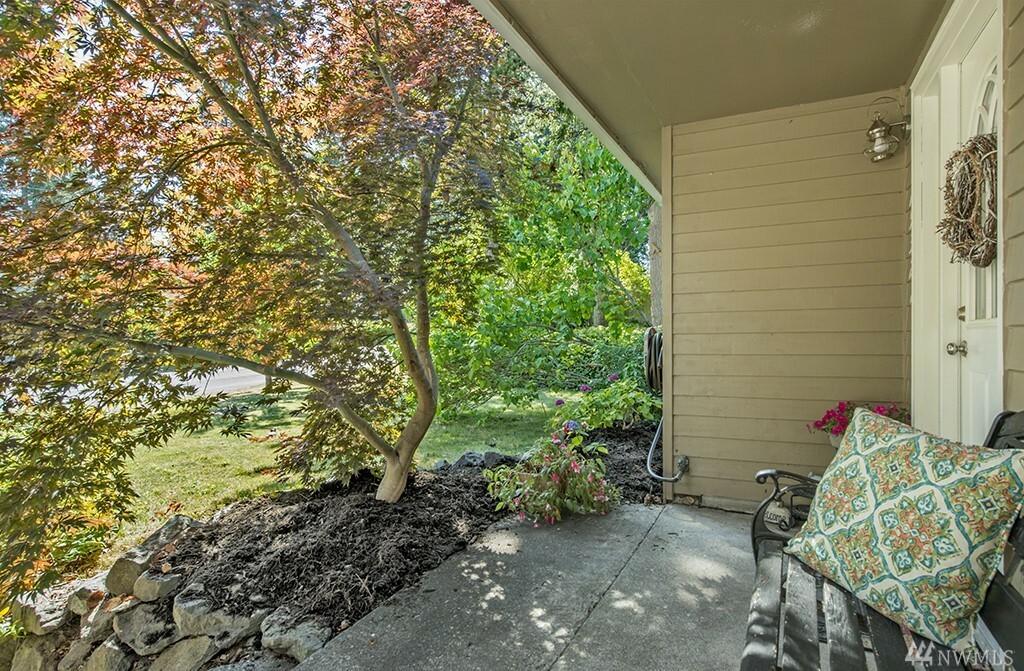 Property Photo:  15322 SE 42nd St  WA 98006 