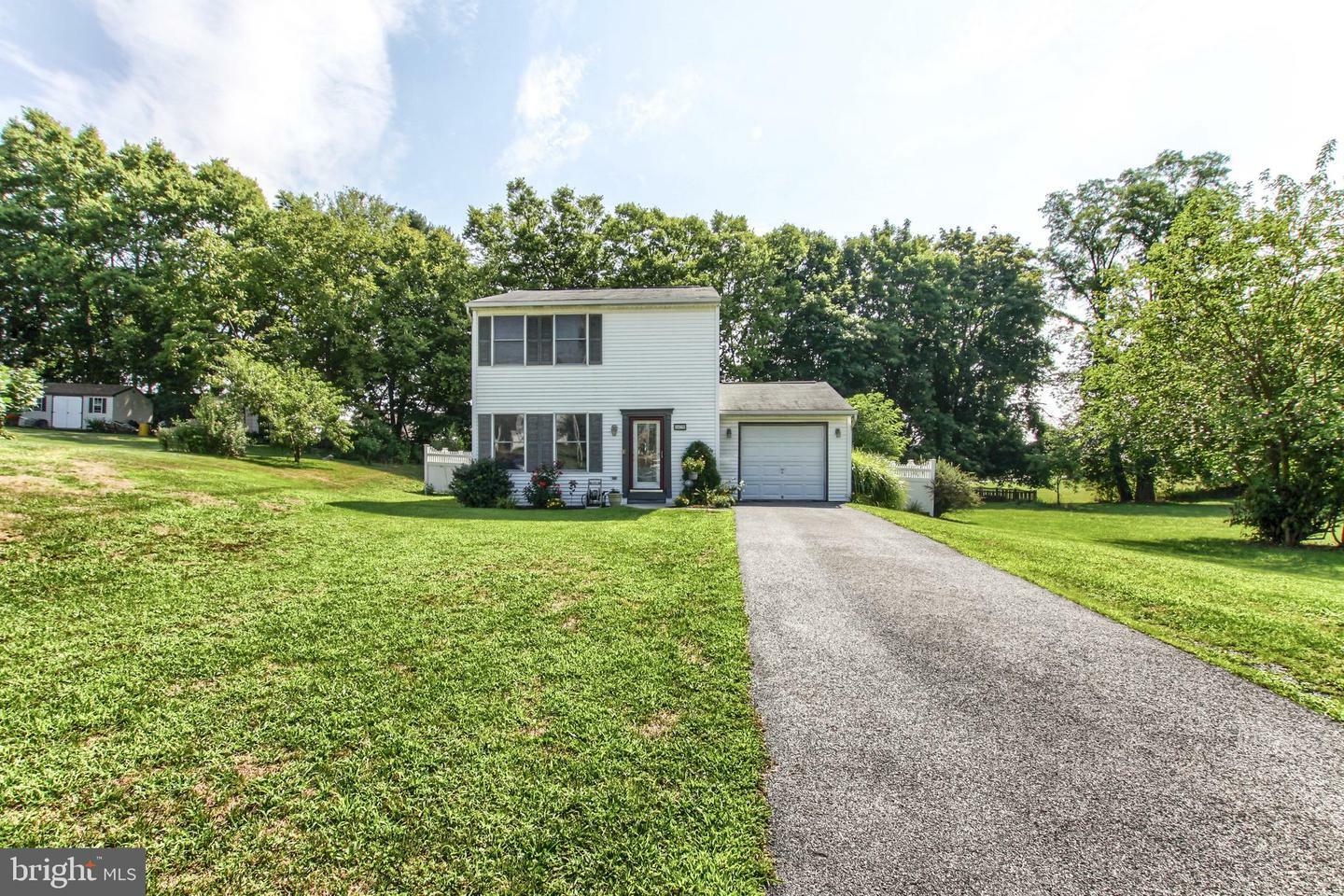 Property Photo: 6479 Ann Street PA 17111