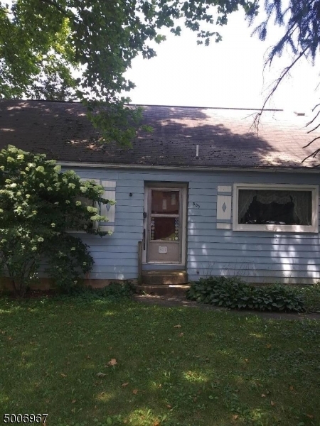 Property Photo: 301 Victory Ave NJ 08865