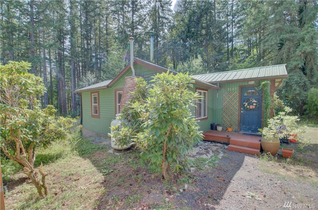 Property Photo:  3147 14th Ave NW  WA 98502 