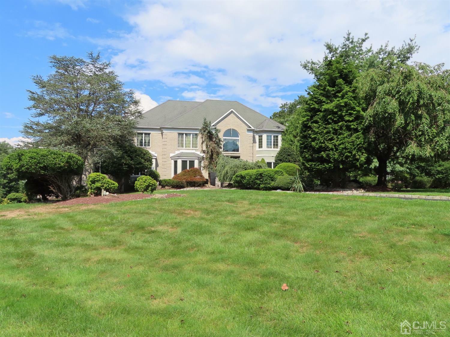 Property Photo:  2 Creekside Court  NJ 08824 