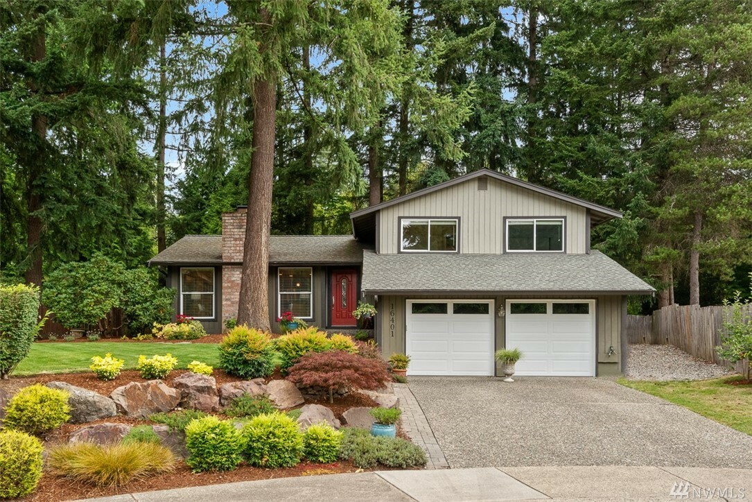 Property Photo:  16401 NE 111th St  WA 98052 