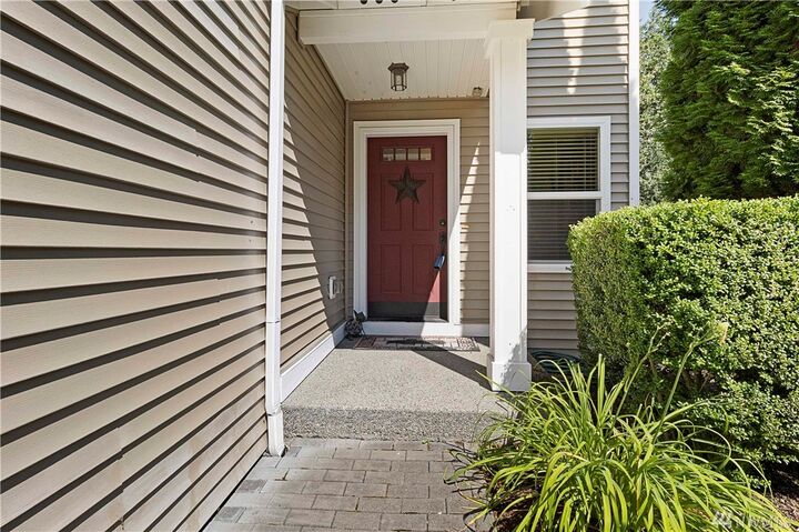 Property Photo: 5113 203rd Street Ct E WA 98387