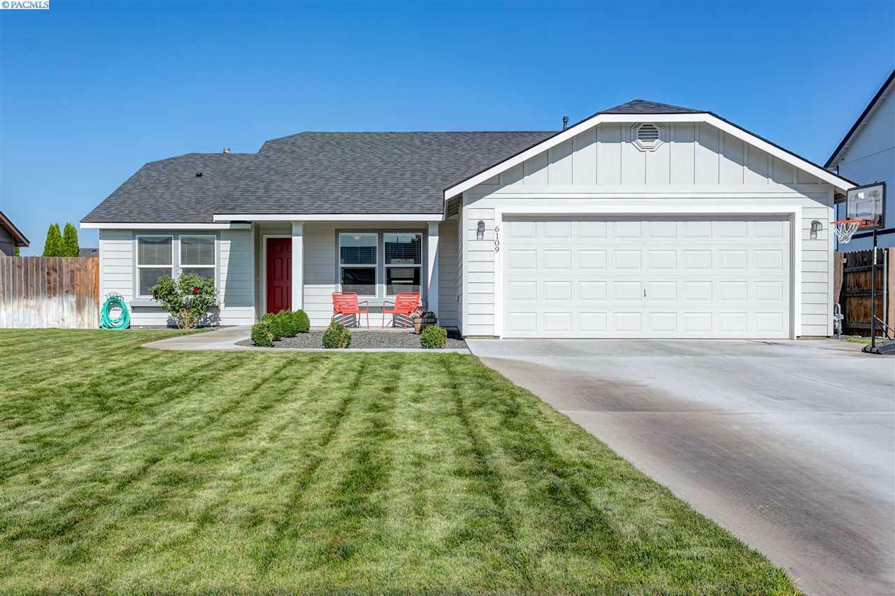 Property Photo:  6109 Cashmere Lane  WA 99301 