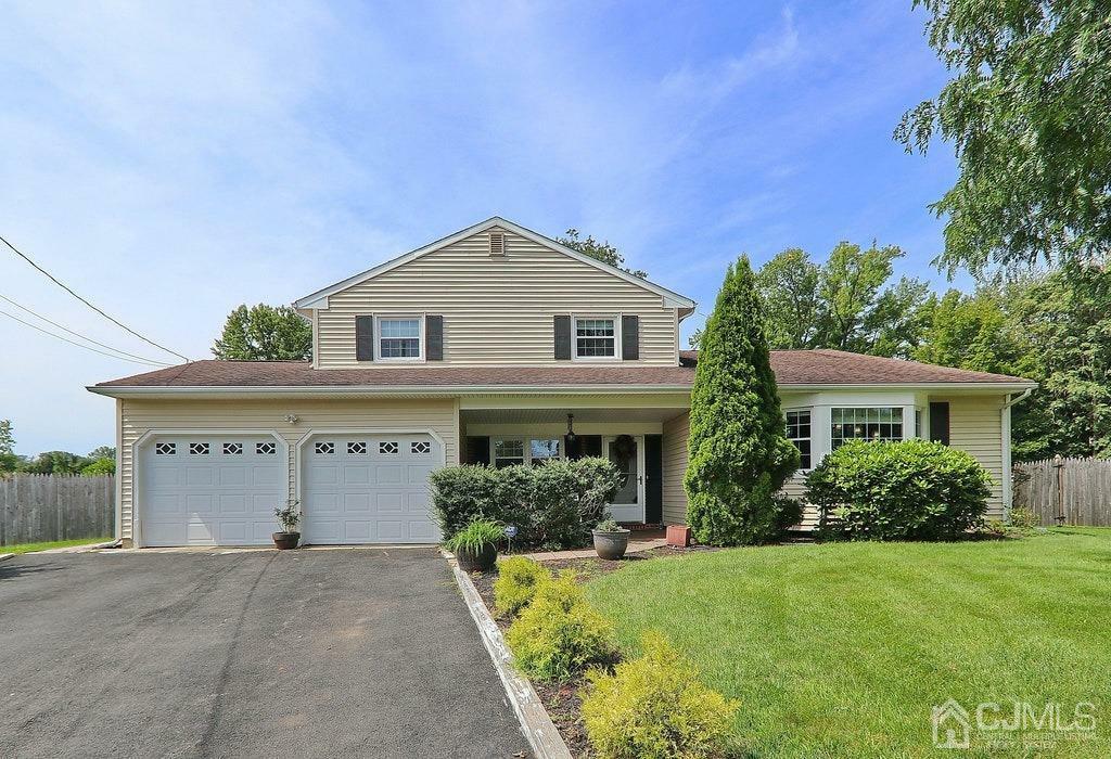 Property Photo:  12 Gentore Court  NJ 08820 