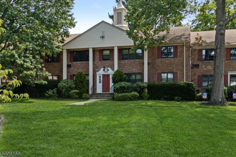 Property Photo: 56 Sandra Cir 3 NJ 07090