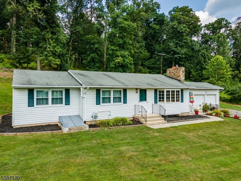 Property Photo:  162 Spring Hill Rd  NJ 08558 