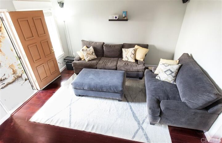 Property Photo:  445 S Lincoln Ave  CA 92020 