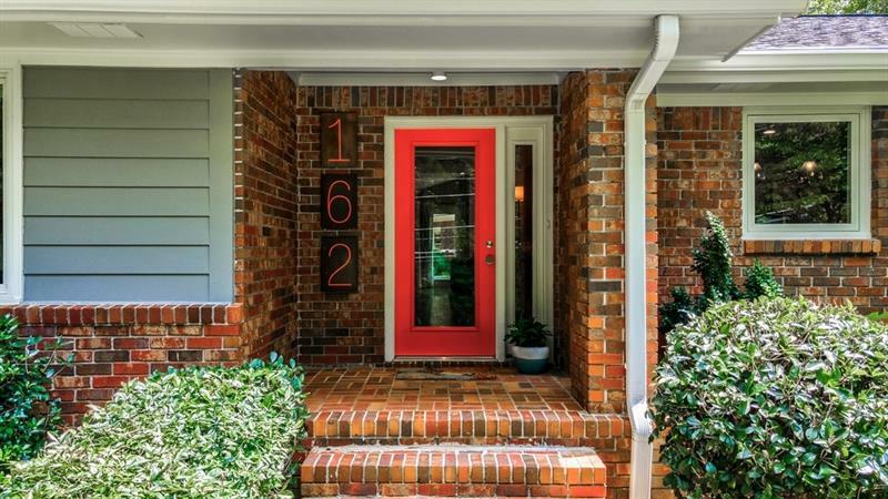 Property Photo:  162 Longview Drive  GA 30071 