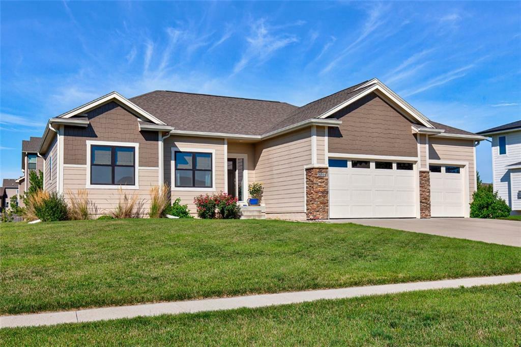 Property Photo:  5014 NE Rio Drive  IA 50021 