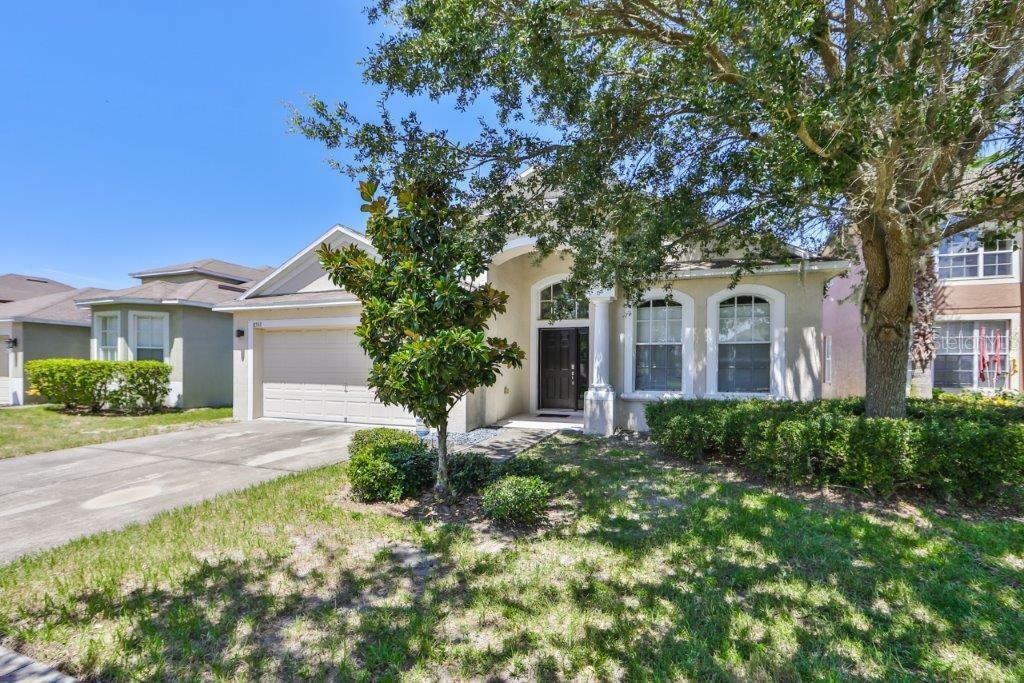 Property Photo:  8353 Moccasin Trail Drive  FL 33578 