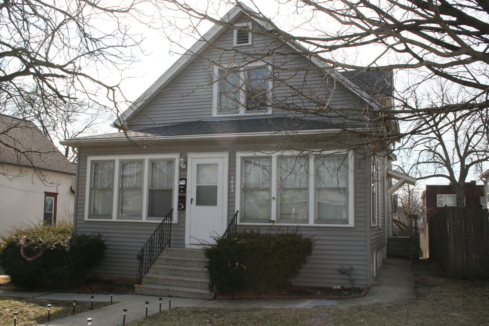 Property Photo:  1025 Wilcox Street  IL 60435 