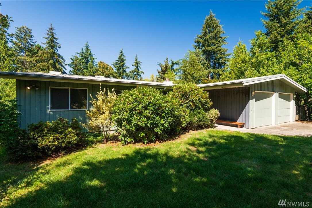 Property Photo: 3605 80th Ave SE WA 98040