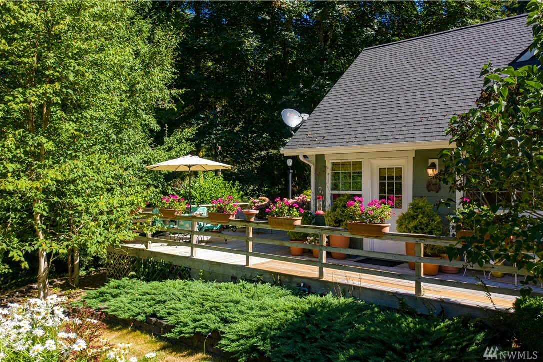 Property Photo: 5455 No Name Rd WA 98221