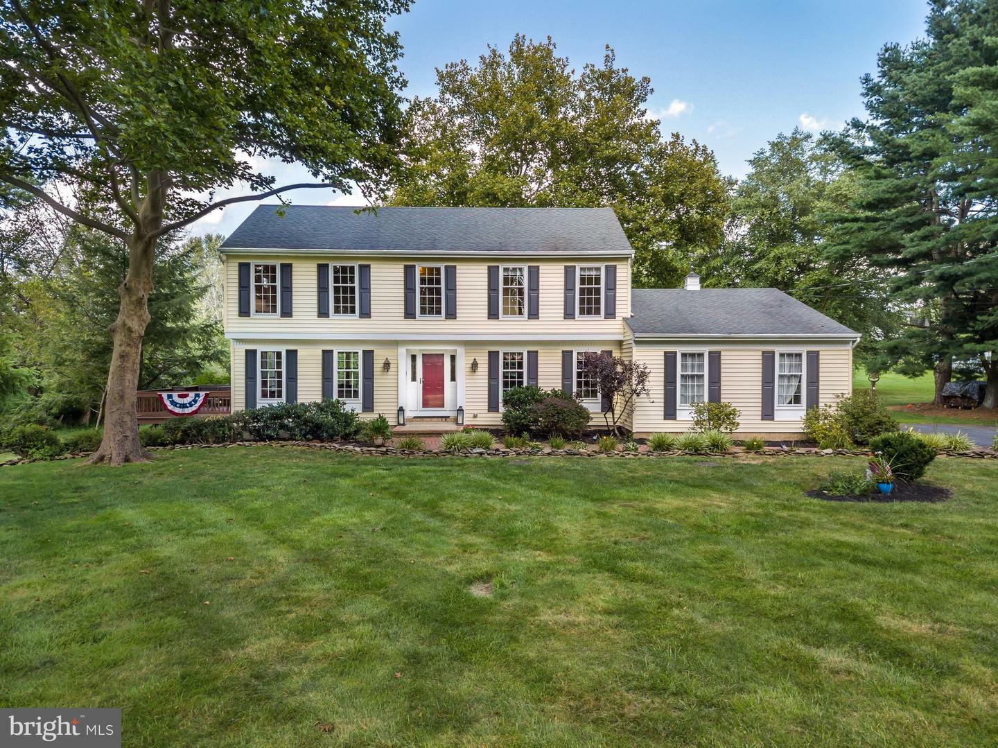 Property Photo:  4 Harbourton Mount Airy Road  NJ 08530 