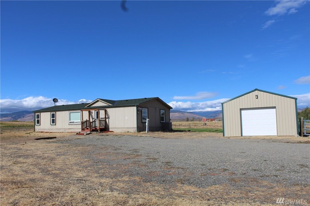 Property Photo: 635 Tipton Rd WA 98926