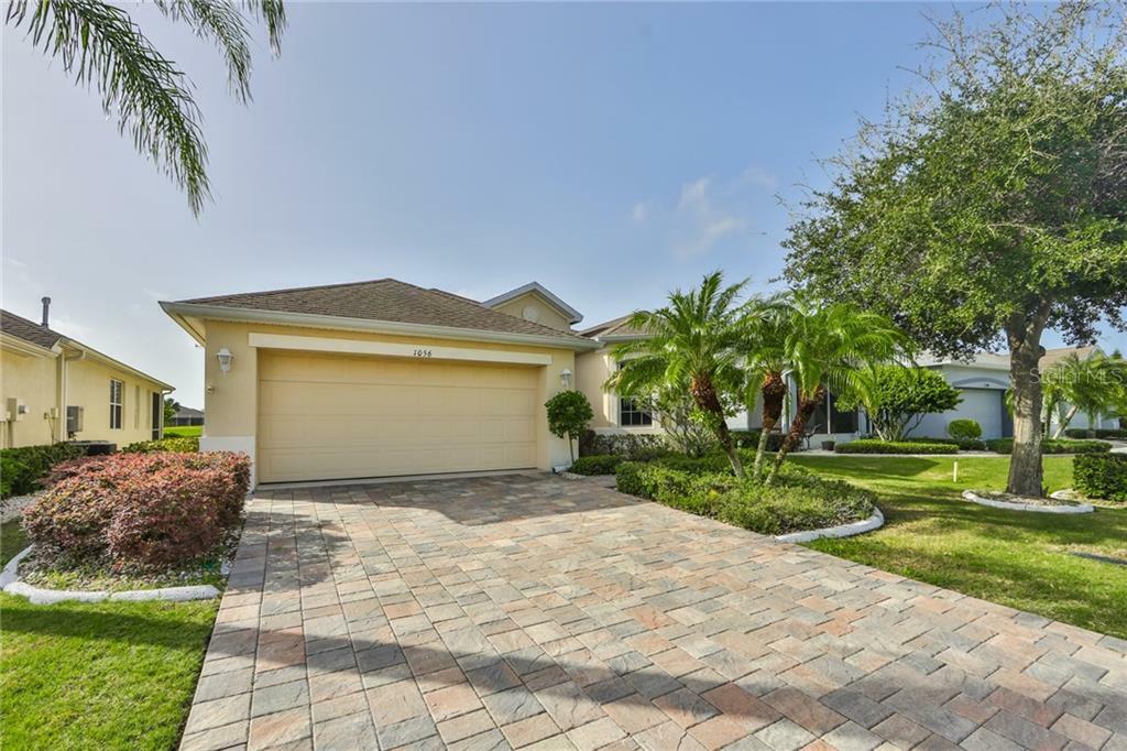 Property Photo:  1056 Emerald Dunes Drive  FL 33573 