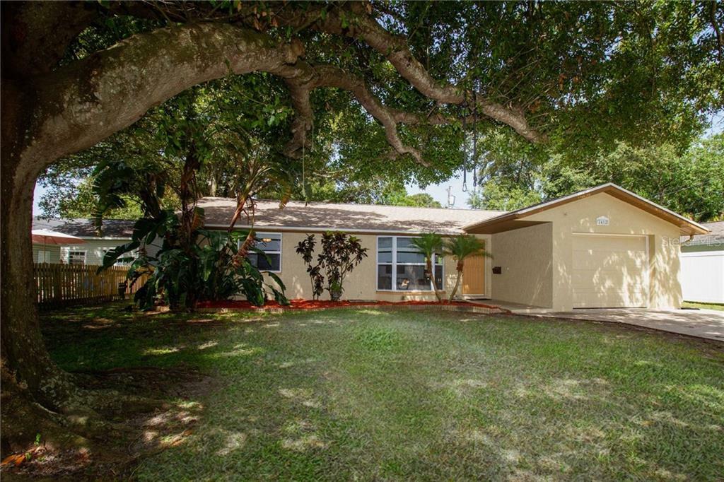 Property Photo:  2412 19th Street N  FL 33713 