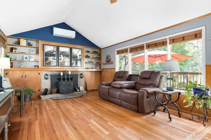 Property Photo:  1252  Hersig Road  WA 98277 