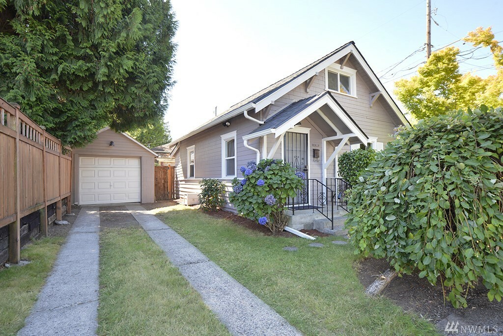 Property Photo:  2610 S 11th St  WA 98405 