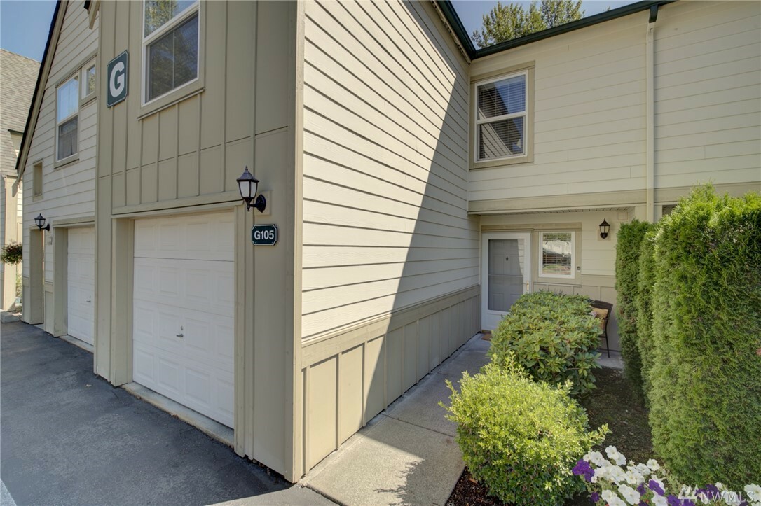 Property Photo:  1600 121st St SE G105  WA 98208 