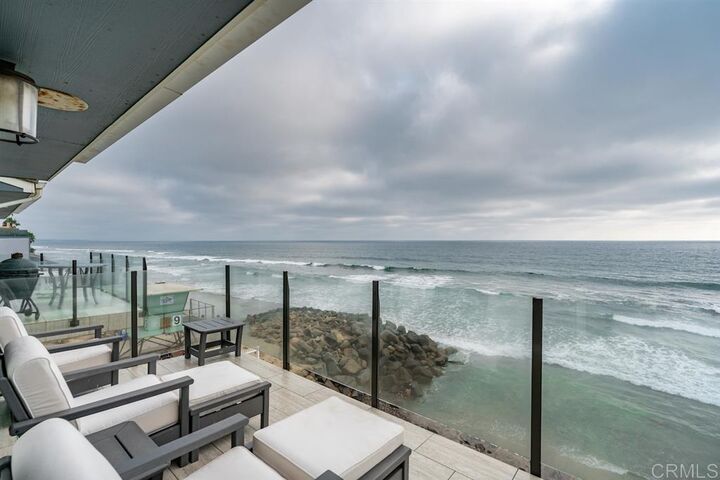 Property Photo: 1133 S S Pacific St B CA 92054