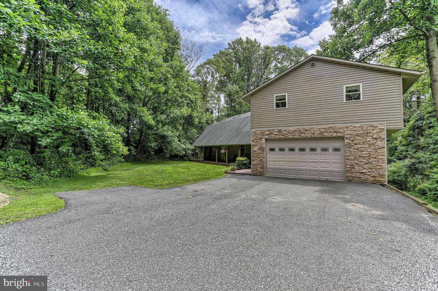 Property Photo:  810 Millers Spring Road  PA 17406 