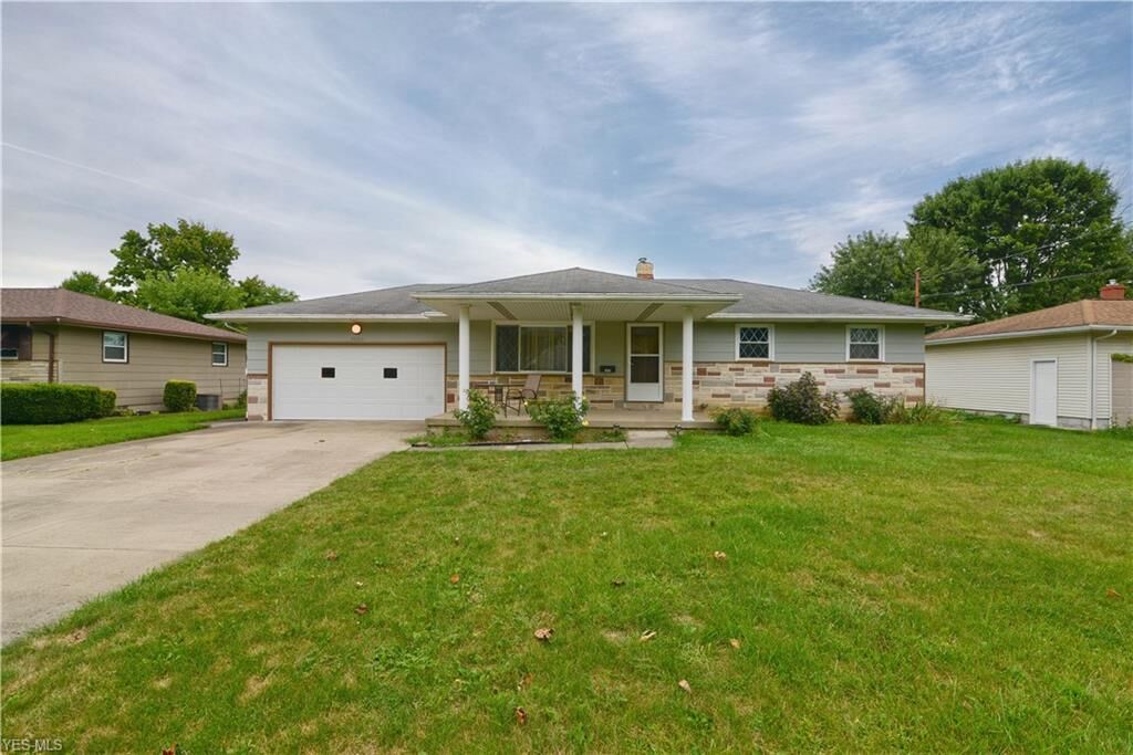 Property Photo: 3859 Artmar Drive OH 44515