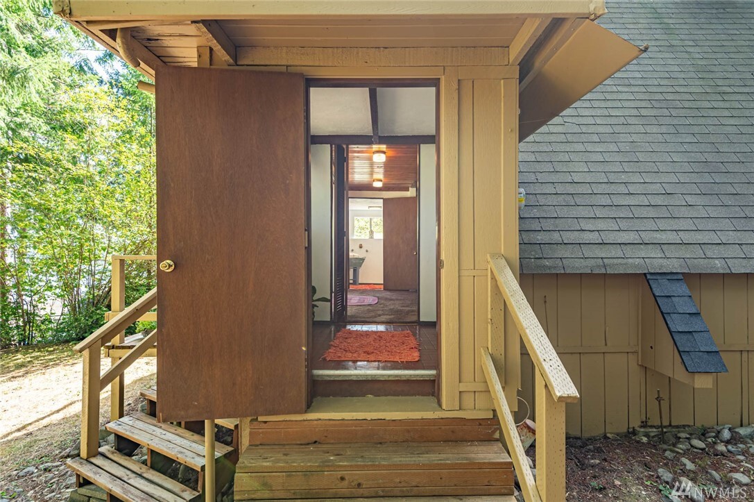 Property Photo: 640 E Rauschert Rd WA 98546