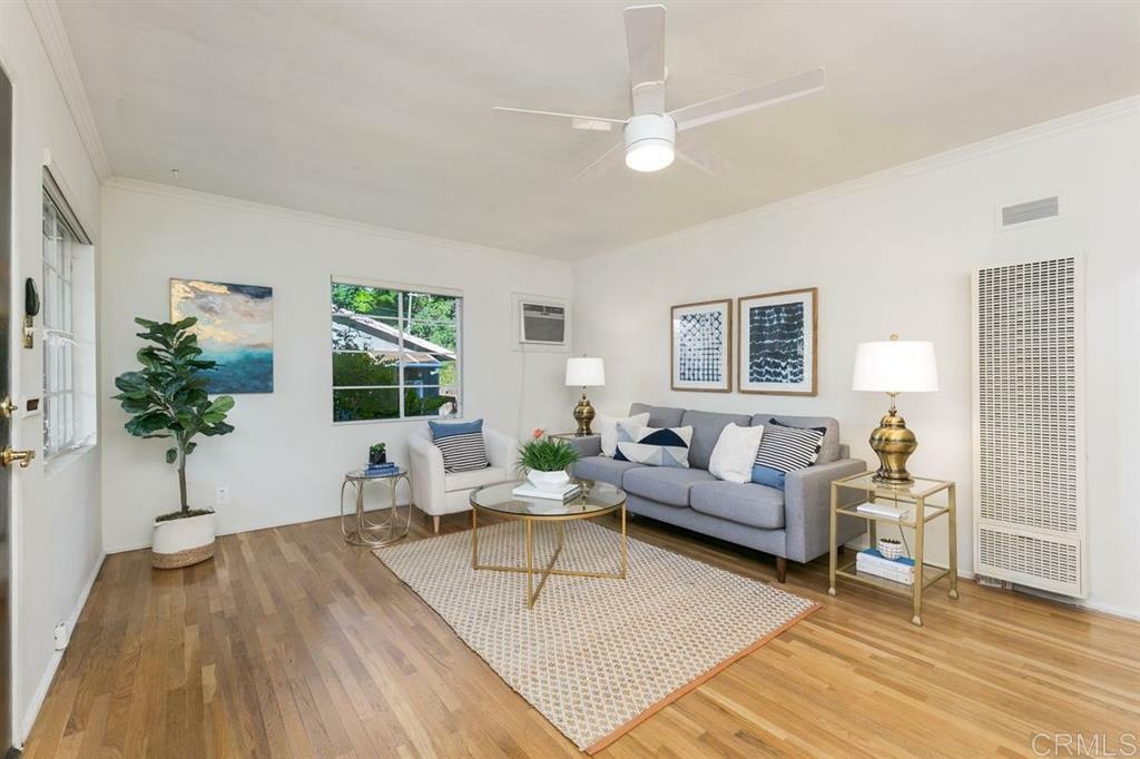 Property Photo: 829 E 5th Ave CA 92025