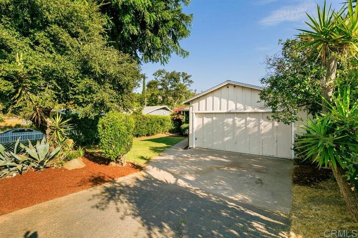 829-31 E 5th Ave  Escondido CA 92025 photo