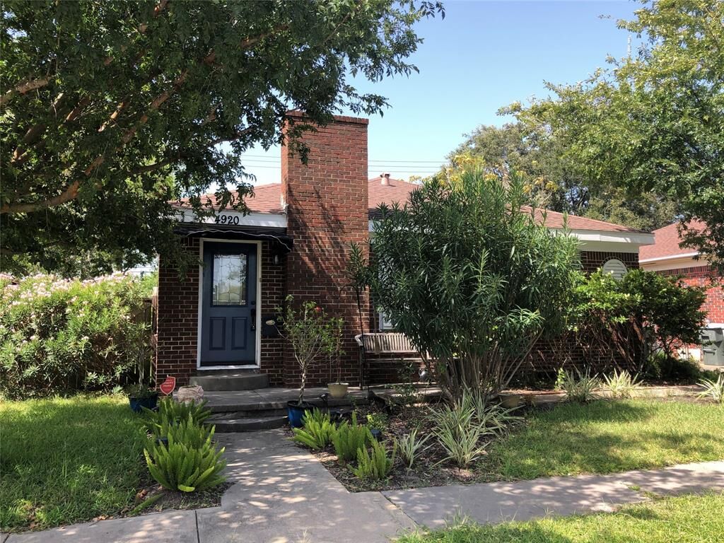 Property Photo: 4920 Austin Drive TX 77551