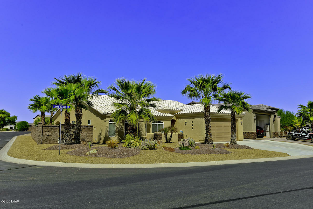 Property Photo:  675 Grand Island Dr  AZ 86403 