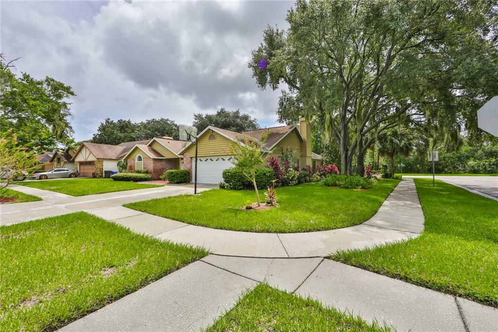 Property Photo:  4201 Spring Way Circle  FL 33596 