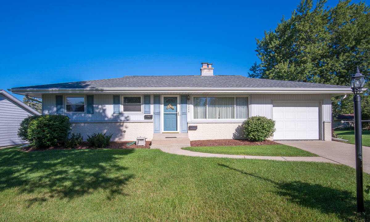Property Photo: 5200 Laura Ln WI 53129